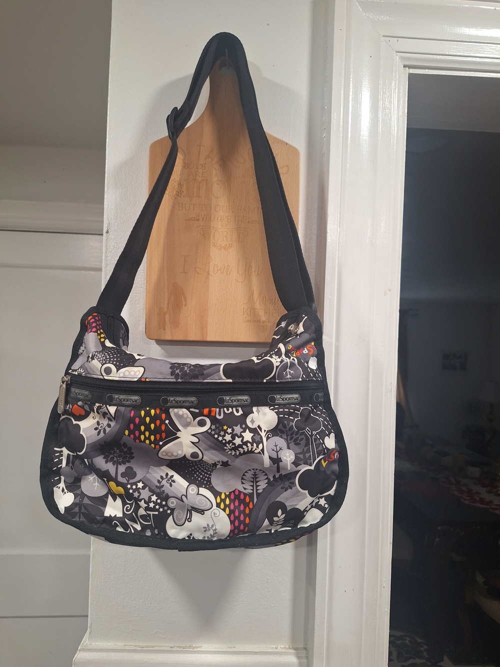 Lesportsac All Over Pattern Crossbody Bag.butterfly.multiple Zippered Pockets.